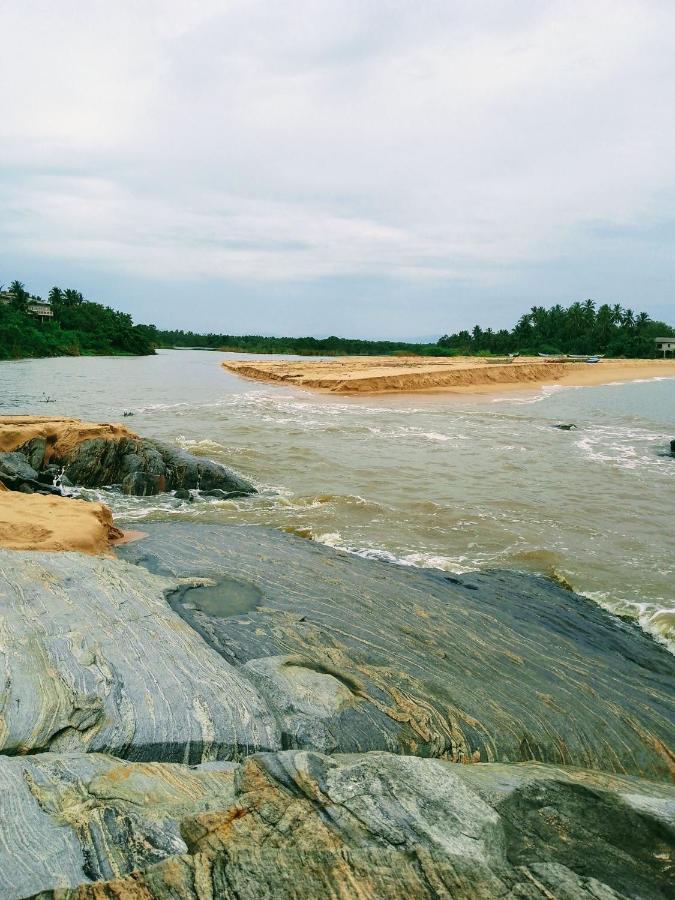Kalimetiya Beach Cabana Hungama Bagian luar foto